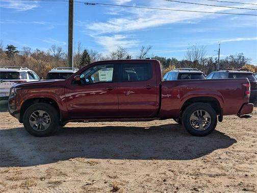 2025 Nissan Frontier SV