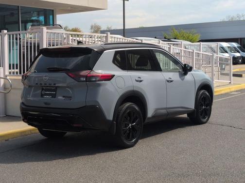 2 Tone Gray / Black Roof 2023 Nissan Rogue SV