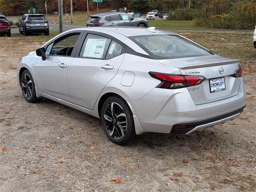 2025 Nissan Versa 1.6 SR