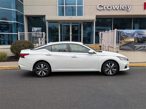 2021 Nissan Altima 2.5 SV