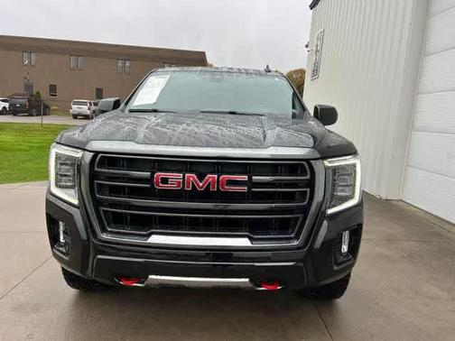 2022 GMC Yukon 4WD AT4