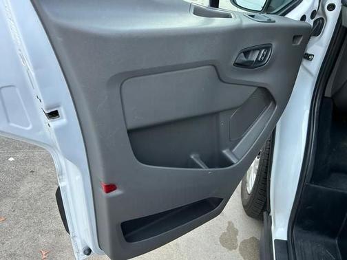 2022 Ford Transit-350 XLT