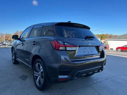 2024 Mitsubishi Outlander Sport SE