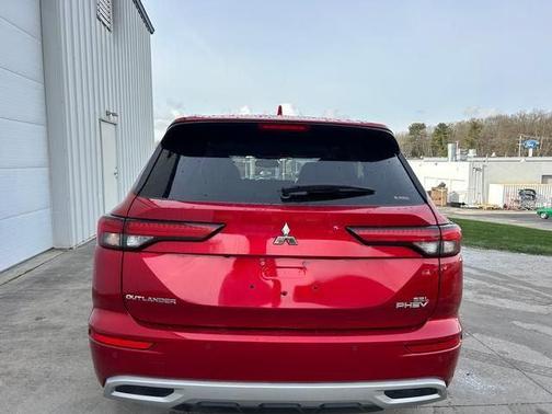 2024 Mitsubishi Outlander PHEV SEL