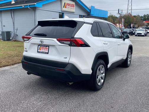 2020 Toyota RAV4 LE