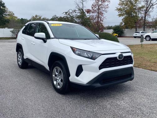 2020 Toyota RAV4 LE
