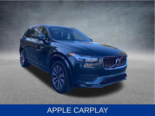 2022 Volvo XC90 T5 Momentum