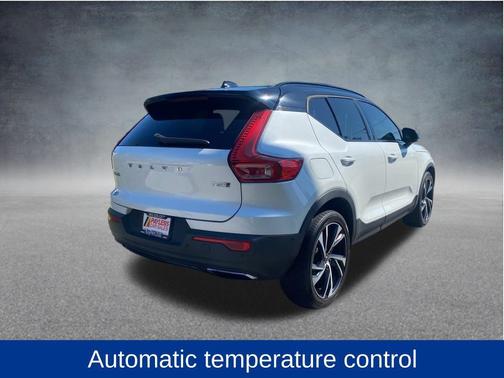 2019 Volvo XC40 T5 R-Design