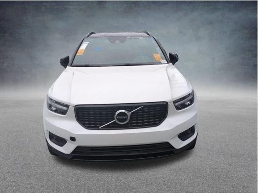2019 Volvo XC40 T5 R-Design