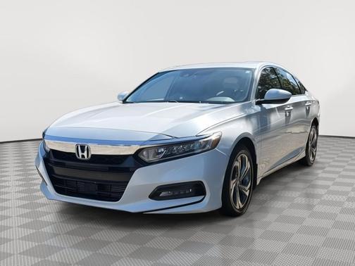 Platinum White Pearl 2018 Honda Accord EX