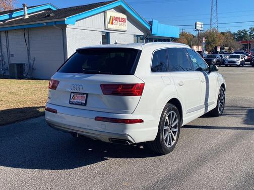 2019 Audi Q7 45 Premium Plus