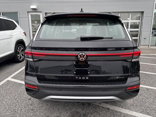 2025 Volkswagen Taos S