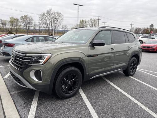 2025 Volkswagen Atlas 2.0T Peak Edition