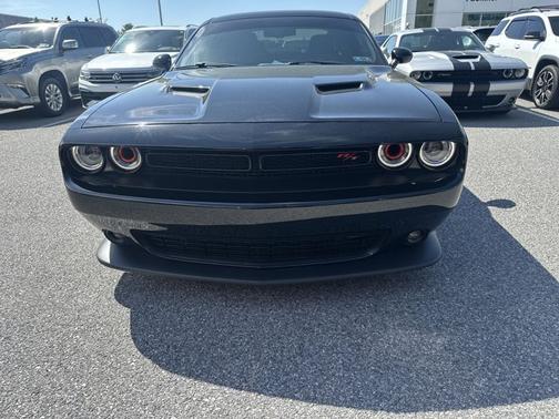 2016 Dodge Challenger R/T Scat Pack