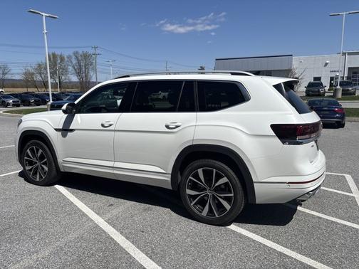 2025 Volkswagen Atlas 2.0T SEL Premium R-Line