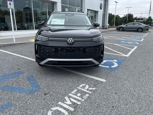 2025 Volkswagen Tiguan SE