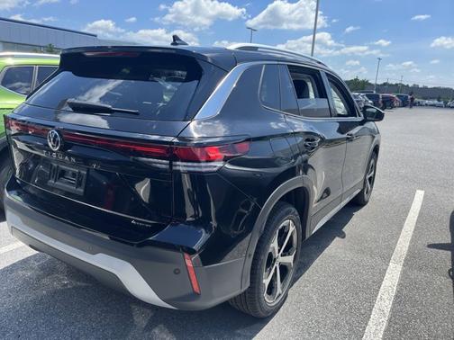 2025 Volkswagen Tiguan SE