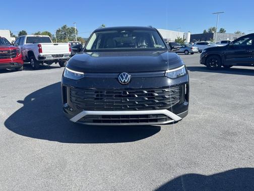 2025 Volkswagen Tiguan SE