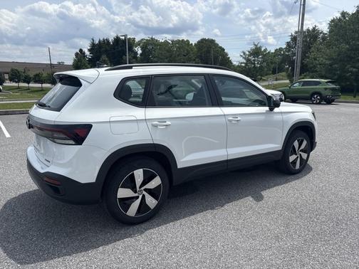 2025 Volkswagen Taos S