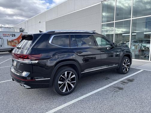 2025 Volkswagen Atlas 2.0T SEL Premium R-Line
