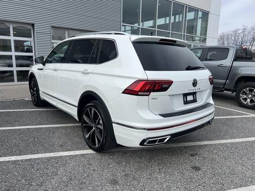 2024 Volkswagen Tiguan SEL R-Line