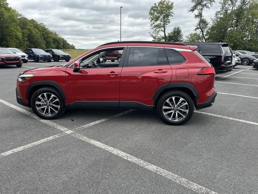 2022 Toyota Corolla Cross XLE