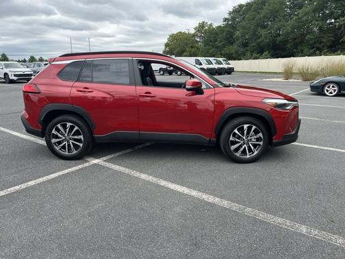 2022 Toyota Corolla Cross XLE
