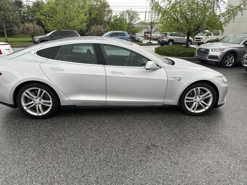 2013 Tesla Model S Base