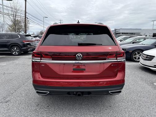 2025 Volkswagen Atlas 2.0T SE w/Technology