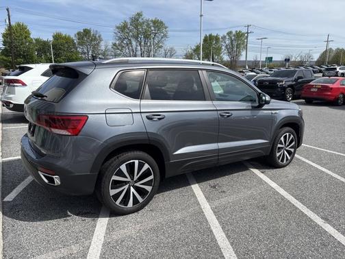 2022 Volkswagen Taos SE