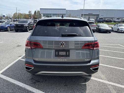 2022 Volkswagen Taos SE