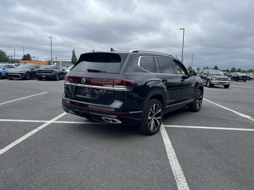 2025 Volkswagen Atlas 2.0T SEL Premium R-Line