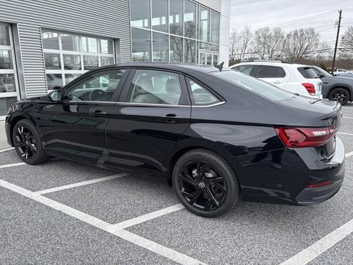 2025 Volkswagen Jetta SE