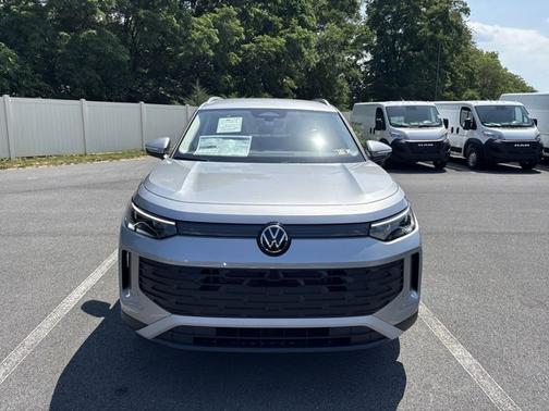 2025 Volkswagen Tiguan SE