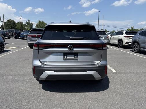 2025 Volkswagen Tiguan SE