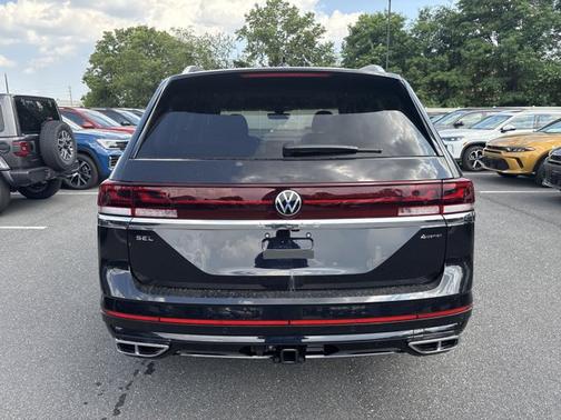 2025 Volkswagen Atlas 2.0T SEL Premium R-Line
