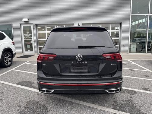 2024 Volkswagen Tiguan SEL R-Line
