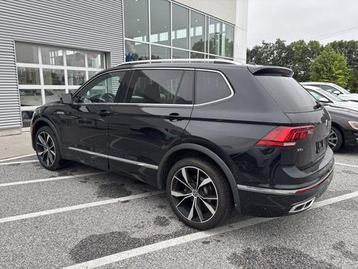 2024 Volkswagen Tiguan SEL R-Line
