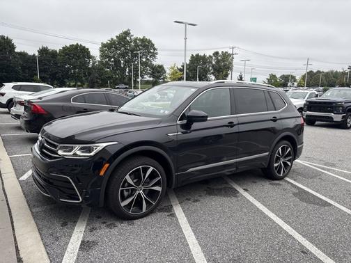2024 Volkswagen Tiguan SEL R-Line
