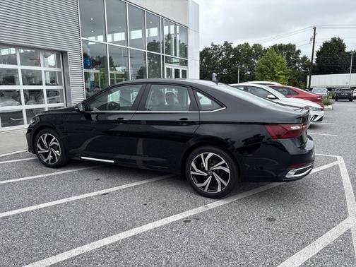 2025 Volkswagen Jetta SEL