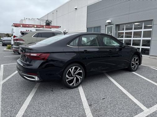 2025 Volkswagen Jetta SEL