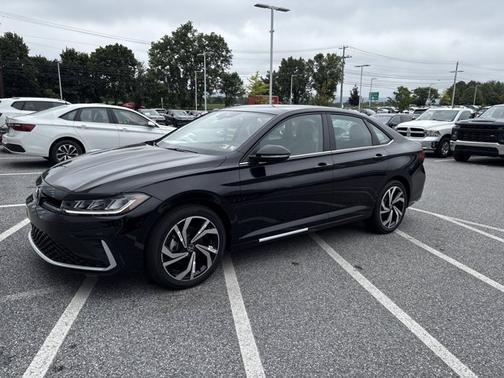 2025 Volkswagen Jetta SEL