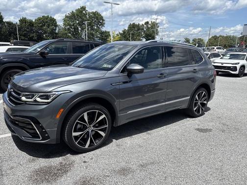 2022 Volkswagen Tiguan SEL R-Line