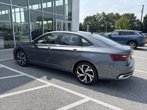 2025 Volkswagen Jetta SEL