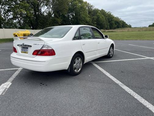 2004 Toyota Avalon XLS