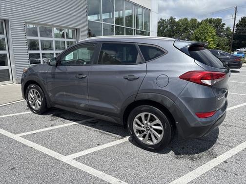 2016 Hyundai TUCSON SE