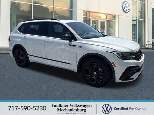 2023 Volkswagen Tiguan SE R-Line Black