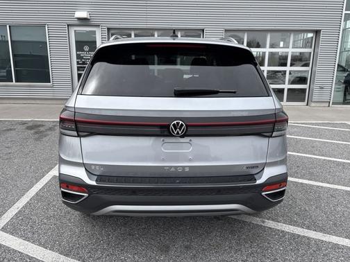 2025 Volkswagen Taos SEL