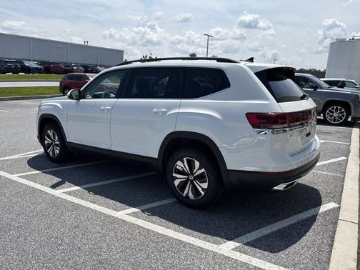 2025 Volkswagen Atlas 2.0T SE