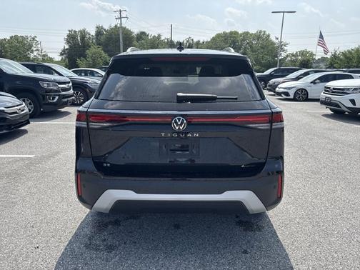 2025 Volkswagen Tiguan SE